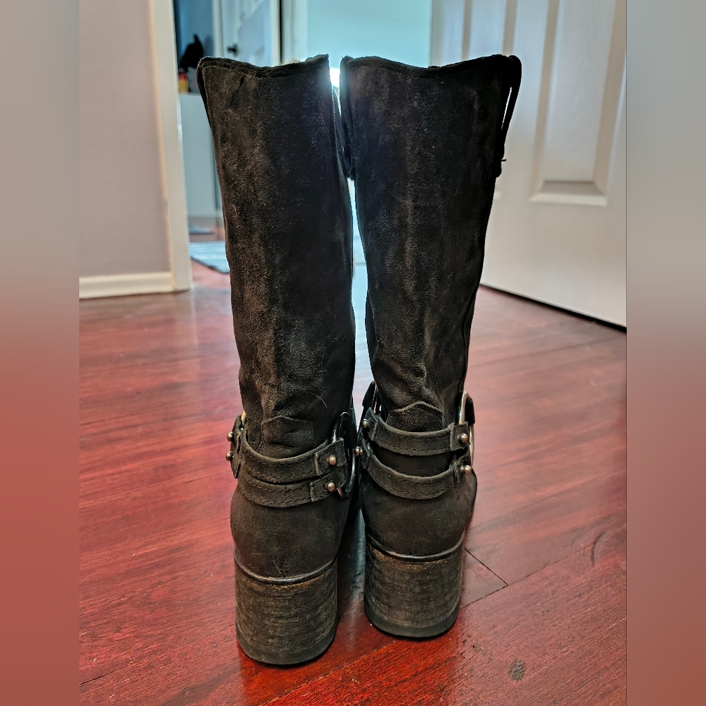 Vero Cuoio Black Suede Mid-Calf Heeled Boots - Picture 4 of 5